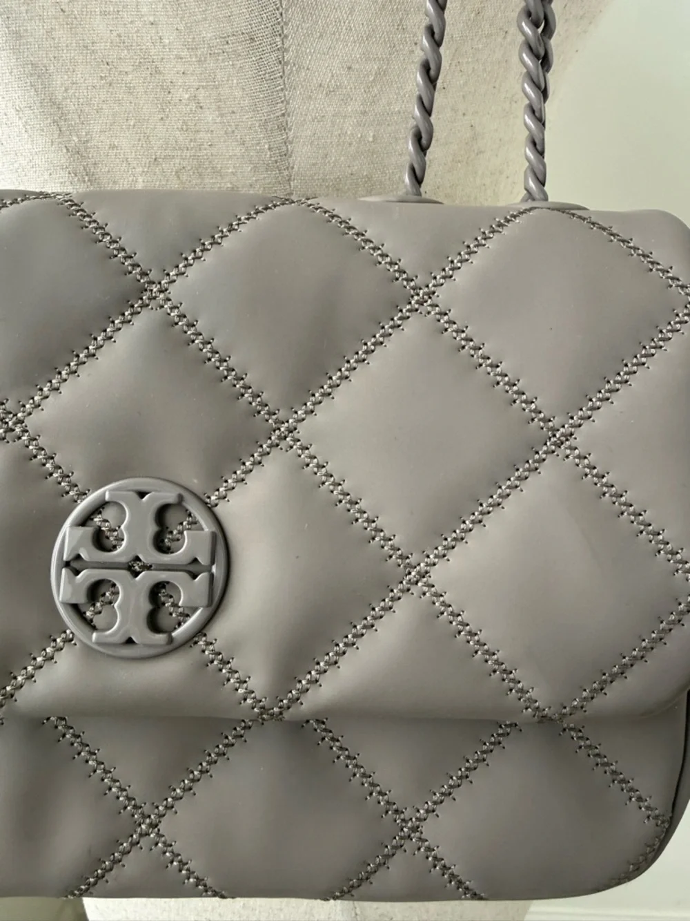 Tory Burch Quilted Matte Leather Shoulder Bag in Light Grey